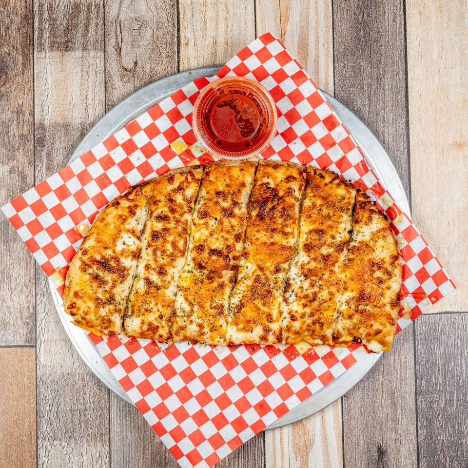 Cheesy Bread with marinara