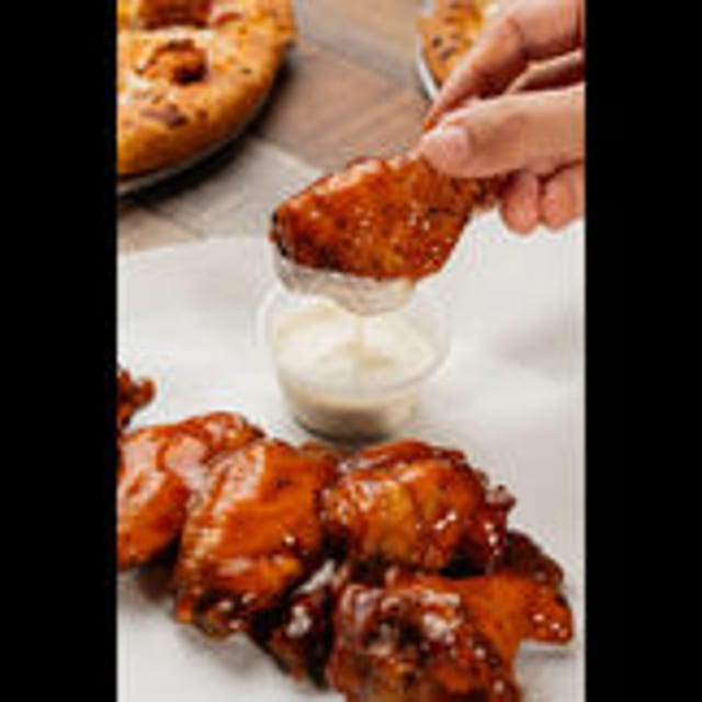 Bone-In Wings (6).